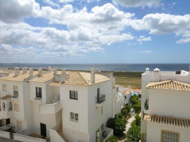 Casa Da Praia Para Ferias - Vila Pinheiro - Vivenda Johanna Villa Lagos Luaran gambar