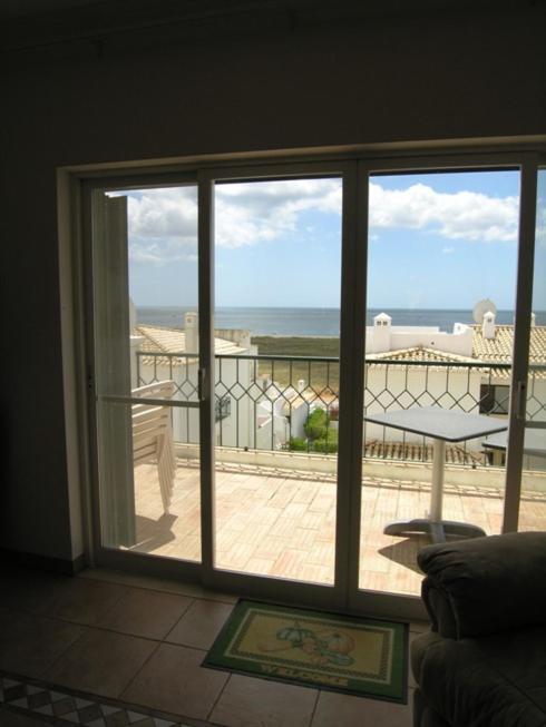 Casa Da Praia Para Ferias - Vila Pinheiro - Vivenda Johanna Villa Lagos Luaran gambar
